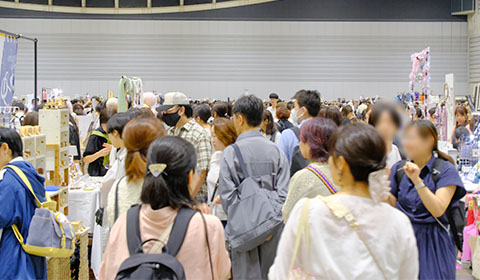 ヨコハマハンドメイドマルシェ秋2026の様子 2枚目