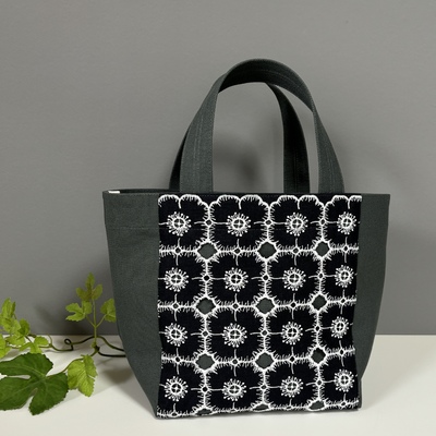 黒いねこ様専用 ミナペルホネン ハンドメイド しずく型クロス