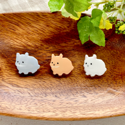 昼寝をする犬と、遊ぶネズミ』ハンドメイド作品 軽量粘土
